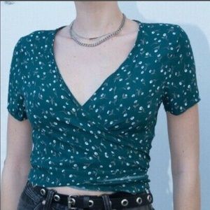 BRANDY MELVILLE RAE WRAP TOP